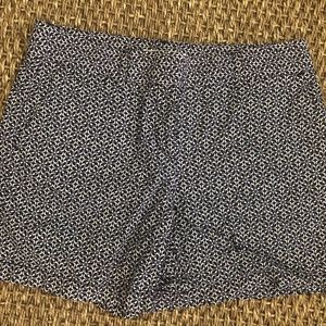 EUC Loft Blue White Pattern Shorts Size 6